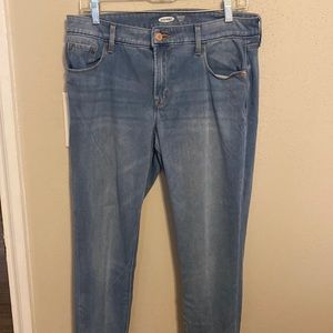 Old Navy Rockstar 24/7 Super Skinny Jeans